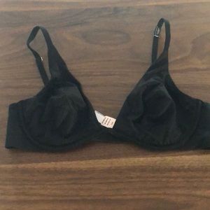 Victoria’s Secret incredible bra. 34C